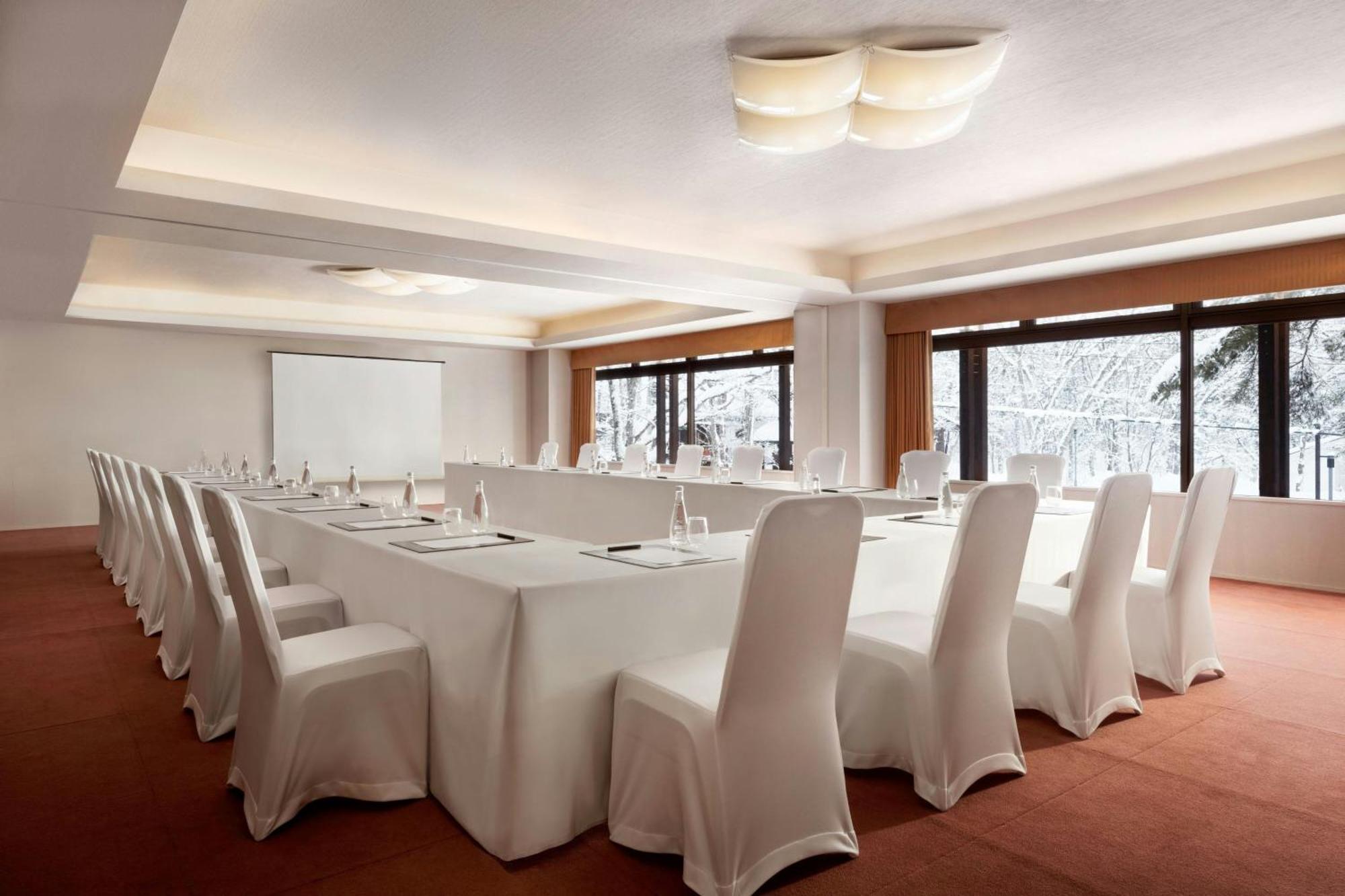 Courtyard By Marriott Hakuba Hotell Eksteriør bilde