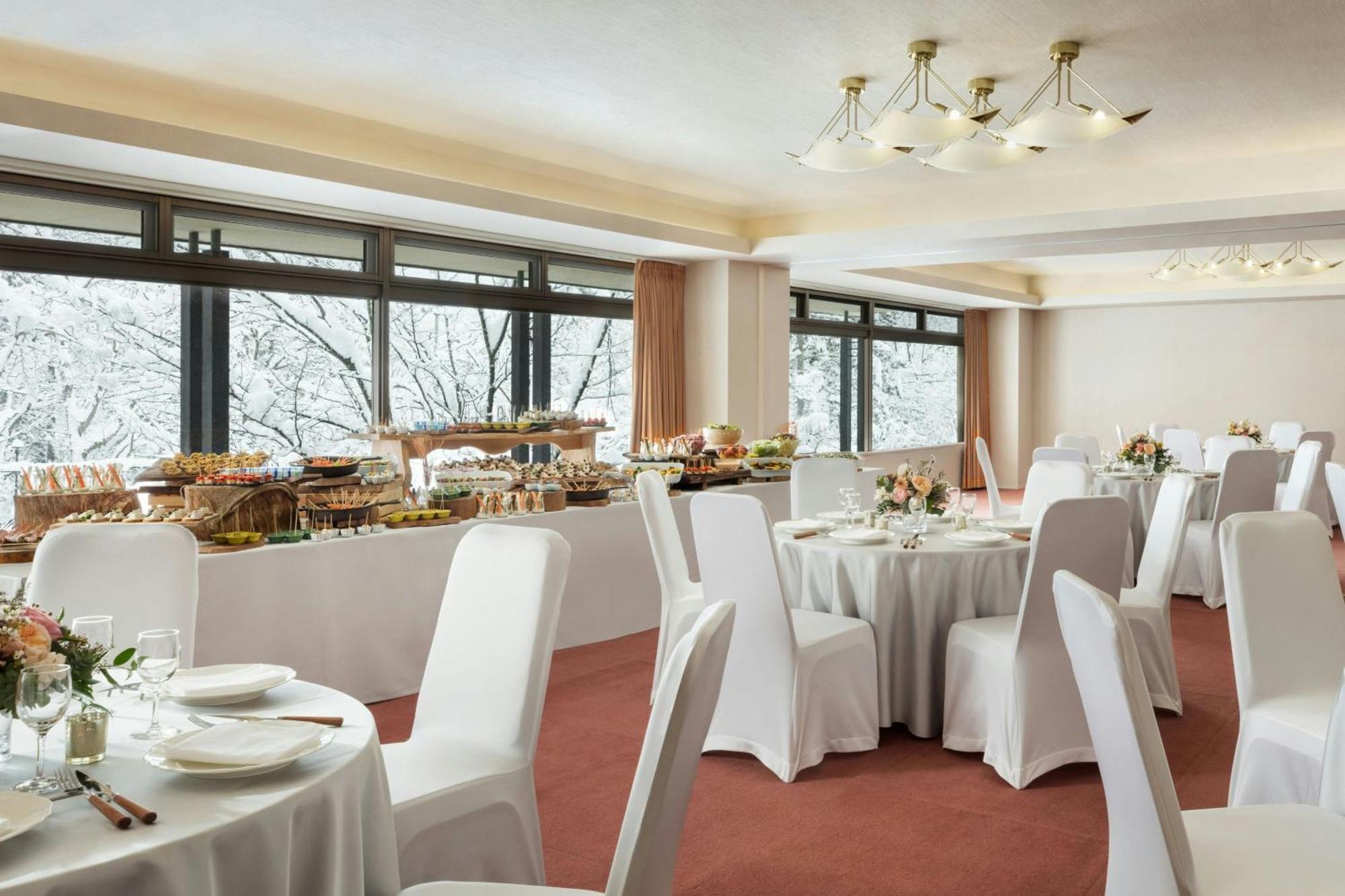 Courtyard By Marriott Hakuba Hotell Eksteriør bilde