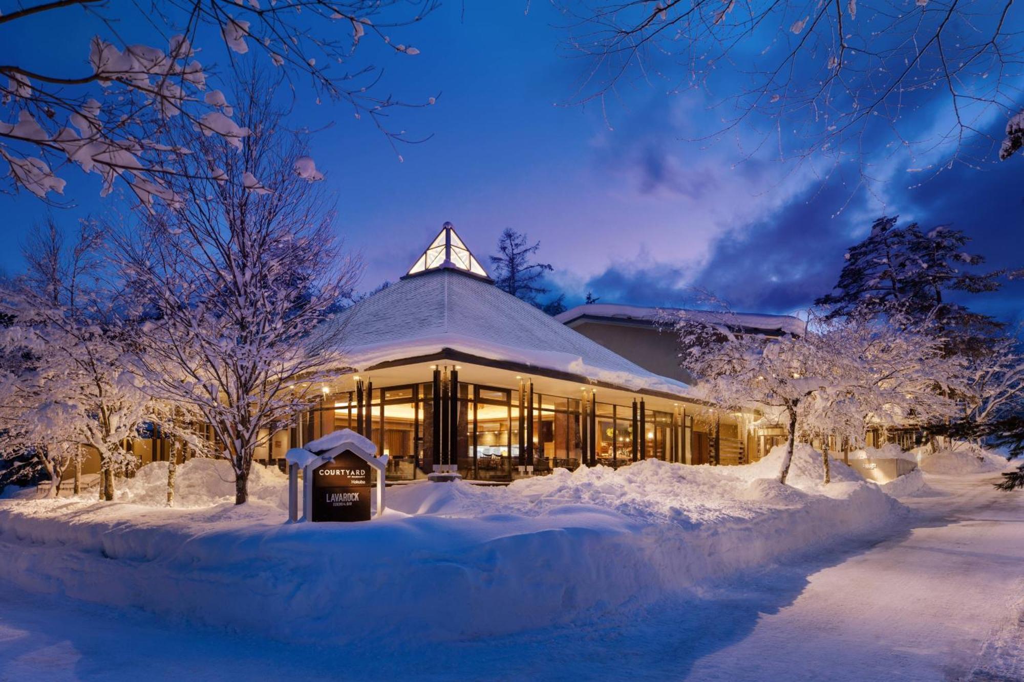 Courtyard By Marriott Hakuba Hotell Eksteriør bilde