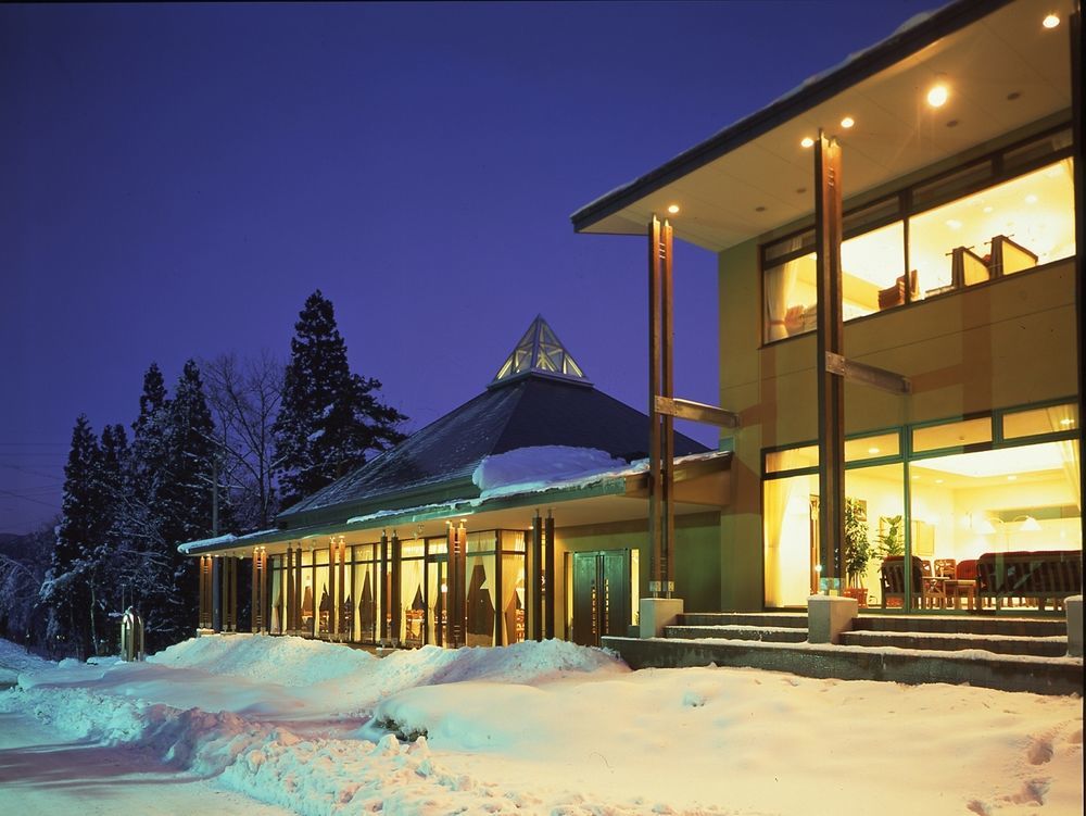 Courtyard By Marriott Hakuba Hotell Eksteriør bilde